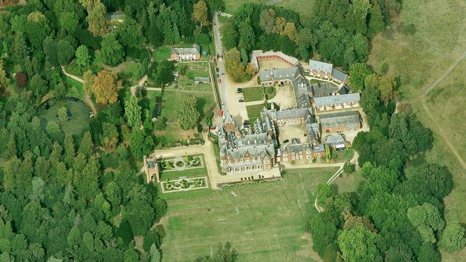 Bulstrode-aerial-view.jpg