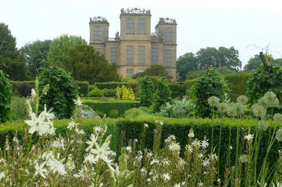 Hardwick Hall.jpg